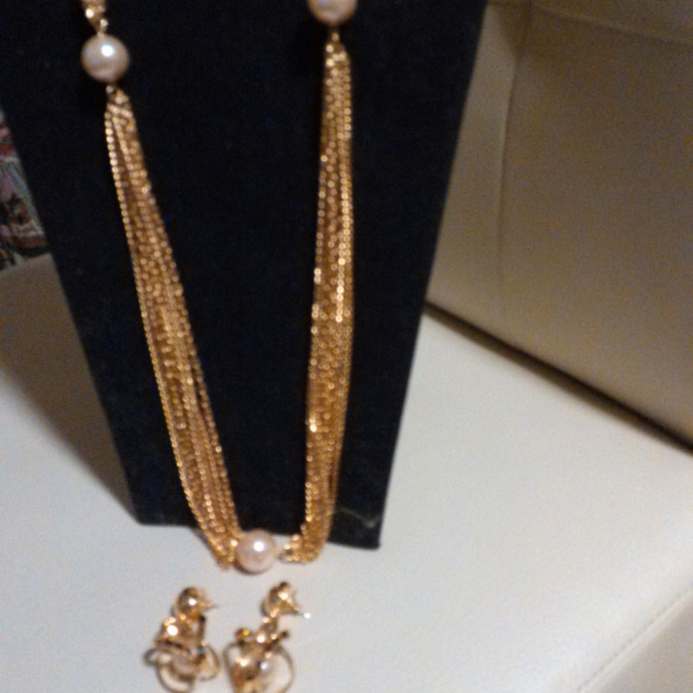 Necklace & Earrings